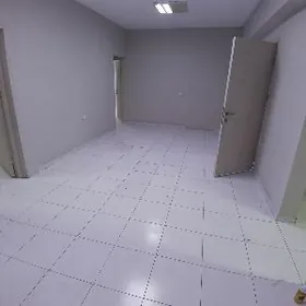 Arenda podwal ,ofis magazyn