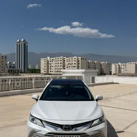 Toyota Camry 2020