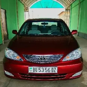 Toyota Camry 2004