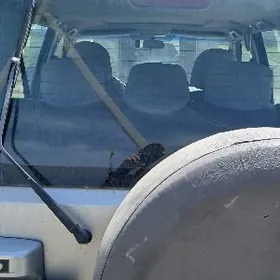 Mitsubishi Montero 2002