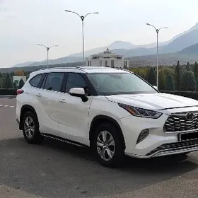 Toyota Highlander 2020
