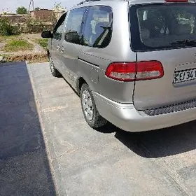 Toyota Sienna 2001