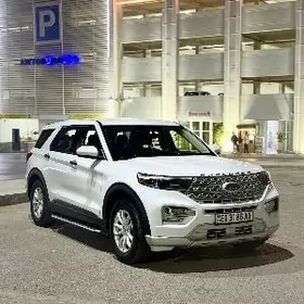 Ford Explorer 2021