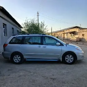 Toyota Sienna 2009