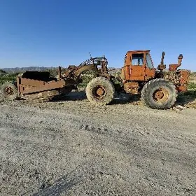 MTZ 82 2010