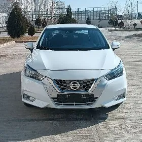Nissan Versa 2021