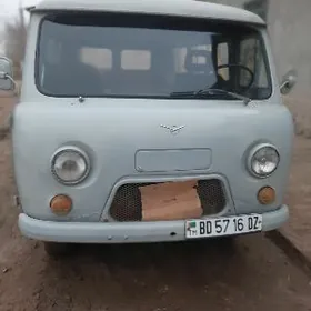 UAZ 2206 2000
