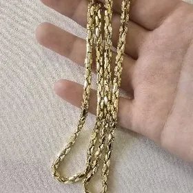 Gyzyl yerewan bolt sepochka