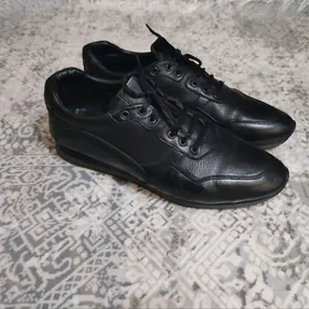 Koja krasowk кроссовк кожа