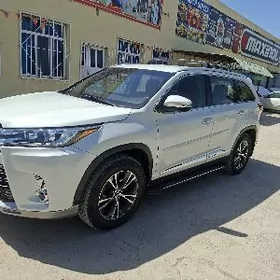 Toyota Highlander 2019