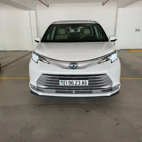 Toyota Sienna 2024