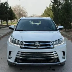Toyota Highlander 2019