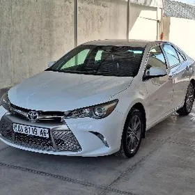 Toyota Camry 2016