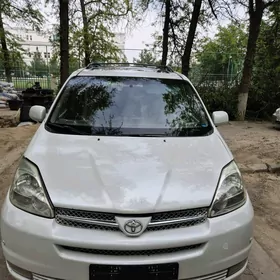 Toyota Sienna 2005