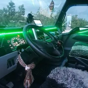 Mitsubishi Canter 2024