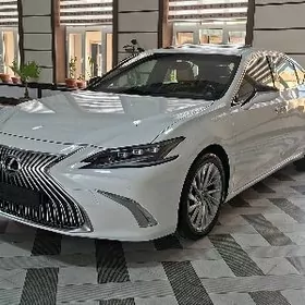 Lexus ES 350 2020