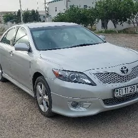 Toyota Camry 2011