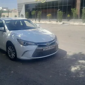 Toyota Camry 2016