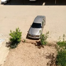 Mercedes-Benz 190E 1992