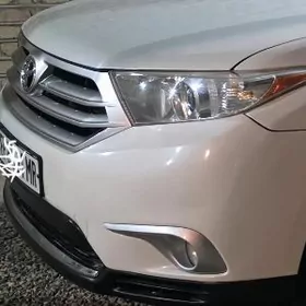 Toyota Highlander 2012