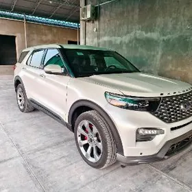Ford Explorer 2022
