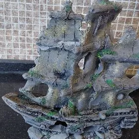 Кораблик для аквариума