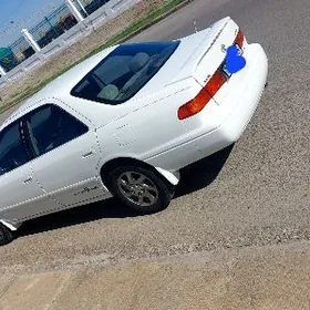 Toyota Camry 2000