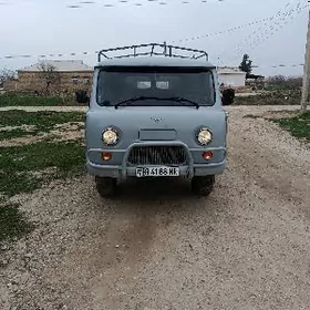 UAZ 2206 2001