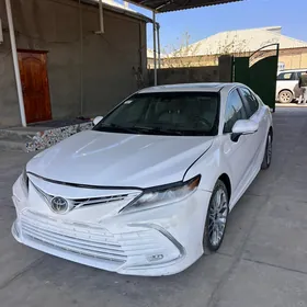 Toyota Camry 2022