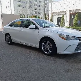 Toyota Camry 2016