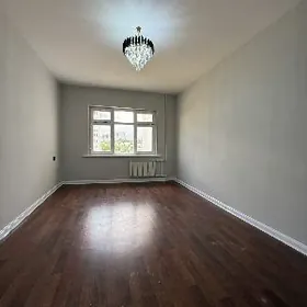 Mir 7  2 etaz 3 komnat