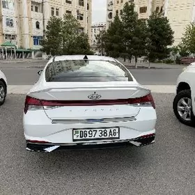 Hyundai Elantra 2021