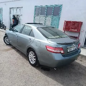 Toyota Camry 2011