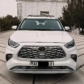 Toyota Highlander 2025