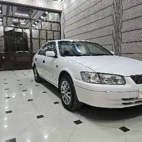 Toyota Camry 1998