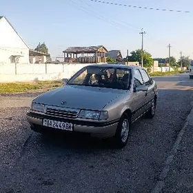 Opel Vectra 1990