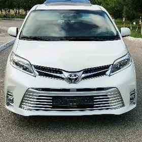 Toyota Sienna 2016
