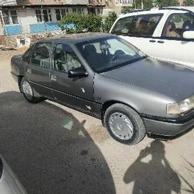 Opel Vectra 1989