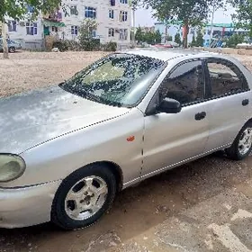 Daewoo Lanos 2002
