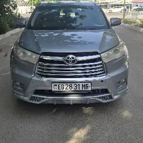 Toyota Highlander 2016