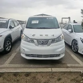 Nissan NV200 2021