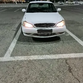 Kia Credos/Clarus 2000