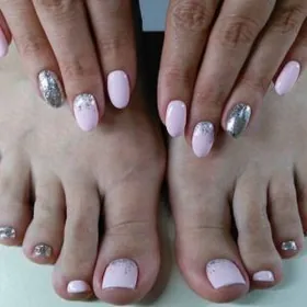 Маникюр и педикюр