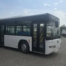 Lugong CLG6616E 2015