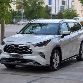 Toyota Highlander 2023