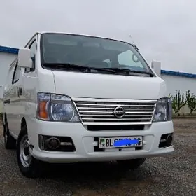 Nissan Urvan 2009