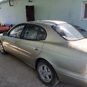 Daewoo Leganza 1998