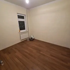 3 КОМ.КВ., МИР 7/1