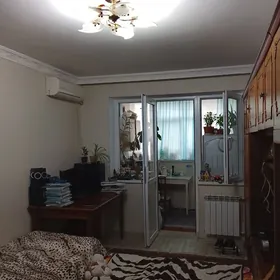 Срочно 10мкр 1комната 3этаж