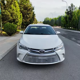 Toyota Camry 2016